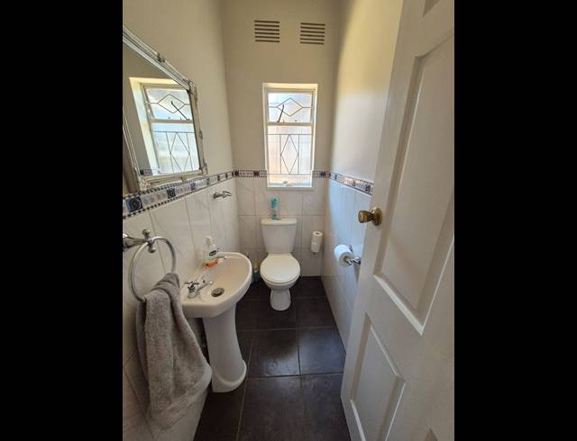 4 BEDROOM HOUSE FOR SALE IN VANDERBIJLPARK SE 2